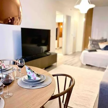 Upea Skandinaavinen Luksushuoneisto Nokia-areenan Vieressae タンペレ